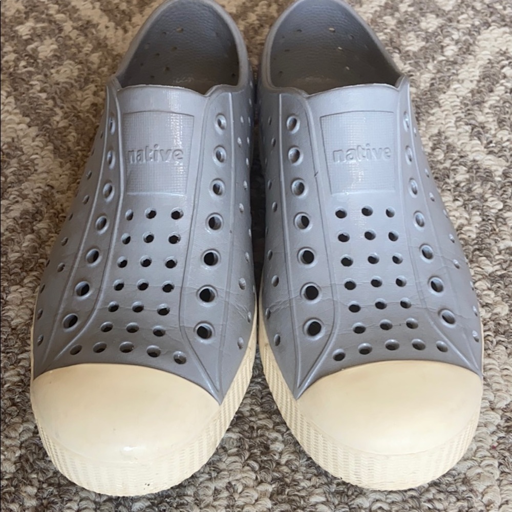 Native gray youth size 2 shoes, gently worn